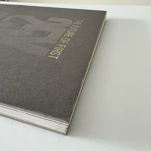 Audemars Piguet Royal Oak Offshore 25th Anniversary book rare future of first - Picture 14 of 17